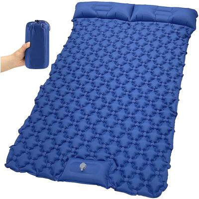 Chine Revêtement gonflable de la presse TPU de pied de protection de sommeil de double camping bleu-foncé à vendre