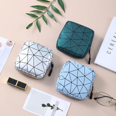 China Fashion Custom Diamond Makeup Cosmetic Bag Zipper Small Women Small Cosmetic Pouch Bag for sale