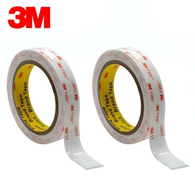 Chine le double acrylique blanc de mousse de bande de 3M 4945  a dégrossi la bande, 1.1mm épais, 25mm x 33m à vendre