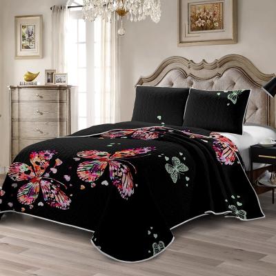 China Sustainable Factory Direct Quilting Microfiber Bedding Quilts Coverlet ultrasonic polyester bedding set for sale