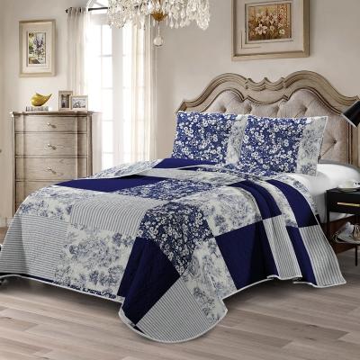 China Sustainable 2022 Wholesale new design quilt patchwork flower ultrasonic polyester quilt bedding set for sale