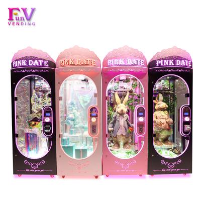 China Pink Hot Date Professional Doll Mall Game Lobby Vending Machine Vending Game Machine For Family Entertainment for sale