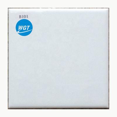 China Metallic White Glossy Bathroom Kitchen Glazed Ceramic Wall Tiles 4X4 Tile for sale