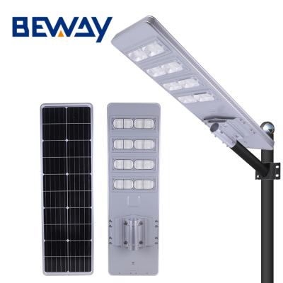 China ROAD 100 150 200 W Outdoor Waterproof IP65 High Lumen 50 Integrated All In One Solar Led Street Light for sale