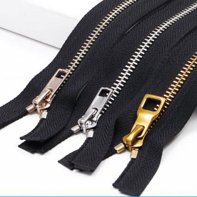 China Factory 5# High Strength Custom Made Titanium Alloy Y Teeth Zipper High Strength Titanium Metal Zipper for sale