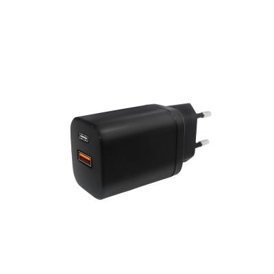 China PD 20W USB A+Type C Fast Charger Use EU/US/UK/JP Residential/Versatile Convenient Portable Smart Shunt Plug For Smart Electronic Equipment for sale