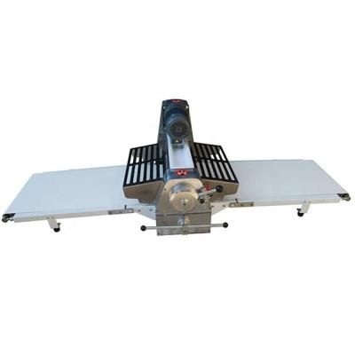 China Conveyor 520mm Width Commercial Catering Dough Roller Machine Table Pizza Sheeter Machine for sale