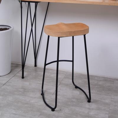 China EUROPEAN Amazon Hot Sale Nordic Wooden Metal Legs Counters Stool Bar Chair Bar Furniture for sale