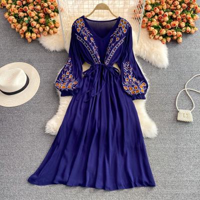 China Autumn Embroidery Bohemian Dress Spring V-Neck Puff Sleeve Viable Women's Clothing Long Maxi Dress Women Casual Dresses for sale