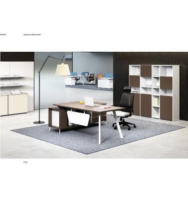 China PANEL 2019 Custom Color Modern Modular CEO Executive Desk for sale