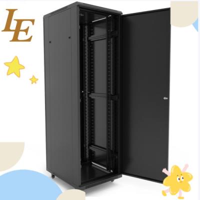 China NA frei stehendes Server-Rack-Schrank für den Außenbereich SPCC 19 Zoll IP20 Server-Rack-Netzwerk-Schrank zu verkaufen