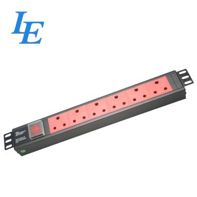 China 1.5u Server Rack PDU 240v Aluminium Power Distribution Unit Horizontal / Vertical Installation for sale