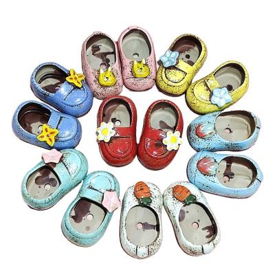 China Flowerpot Ceramic Fleshy Cartoon Plant Minimalist Korean Stereoscopic Cute Pinch Shoes Shape Small Flowerpot for sale