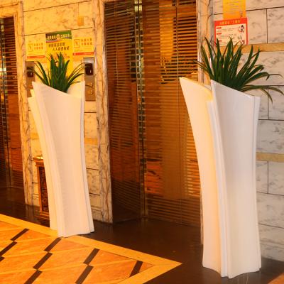 China H003 Corrosion resistance fiberglass origami shapes luxurious FRP flower pots and planters decoraton pots for sale