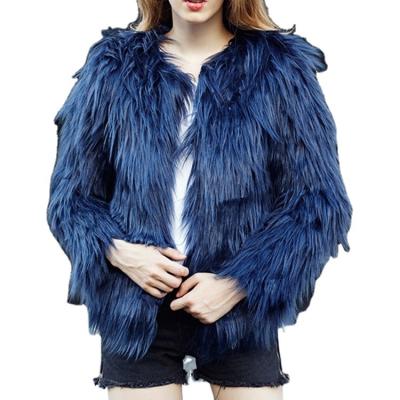 China Anti-Wrinkle Women Faux Fur Winter Coats Plush Short Outer Wear Lady Coat for sale