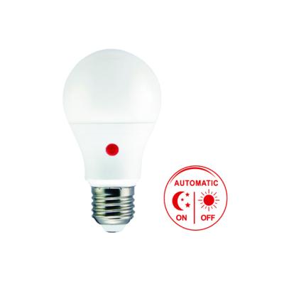 China CE Socket 120v 220v Light Bulb Holder e27 e26 Lamp Photocell Free Sample Residential / Garden / Theme Park Rohs A60 9w 12w for sale