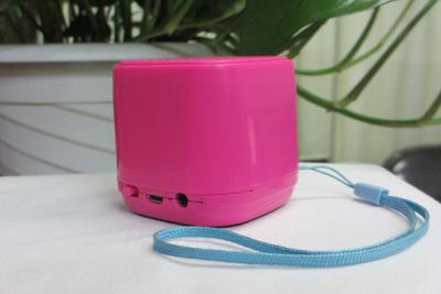 China Ciruelo recargable del altavoz de las multimedias de Bluetooth con el puerto de USB, al aire libre en venta