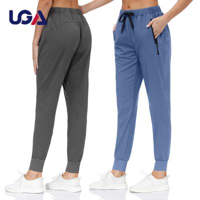 China Customized Drawstring Zipper Pocket Fitness Sports Wear Breathable Customized Casual Tracksuit Women Plus Size White Tracker for sale