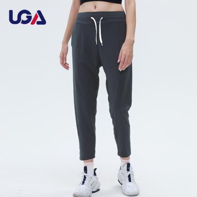 China Fall&Winter Breathable Fashion Elastic Loose Ladies Yoga Running Active Panties Custom Logo Jogging Track Pants Casual Jogger Sweatpants Women for sale