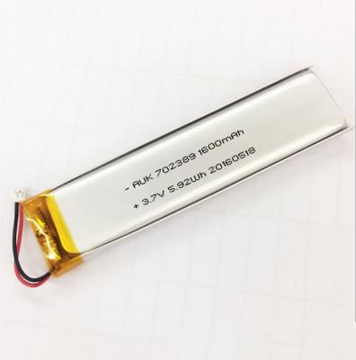 China luz delantera Batería LiPo personalizada 1C 3.7V 1600mAh Batería de litio en venta