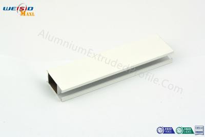 Cina Profili di alluminio del rivestimento della polvere dell'estrusione, spessore di 0.6mm-1.2mm in vendita