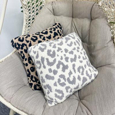 China High Quality Fast Shipping Anti-Pull Soft Jacquard Decorative Cushion Covers For Invisible Zipper Home Decor for sale