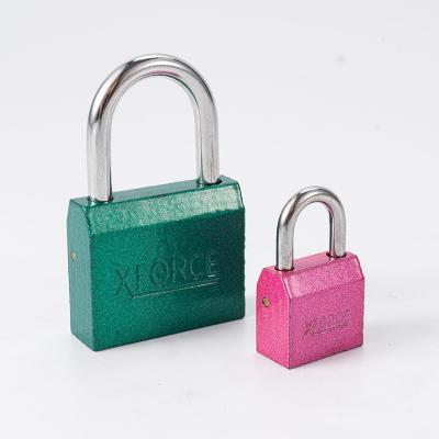 China Durable High Security 15 20 25 30 40MM On Sale Customized Cerrar Vintage High Quality Colorful Cast Iron Padlock for sale