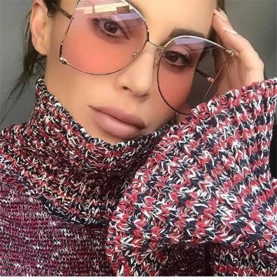 China Fashion Sunglasses 1845 Square Metal Lens New Big Frame Pearl Sunglasses Women Clear Oversized Sun Glasses for sale