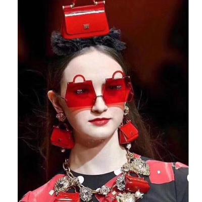 China Latest Fashion Sunglasses 1756 Vintage Unique Metal Unisex Bag Shaped Party Sunglasses Handbag Sunglasses for sale