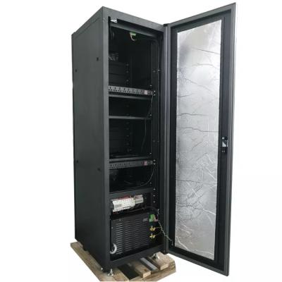 China Server 42U 600mm im Freien 19 Zoll-Gestell-Berg-Kabinette mit DC48V-Fans zu verkaufen