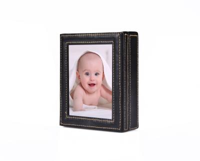 China Nice commemorative baby footprint handprint clay photo frame factory wholesale for sale