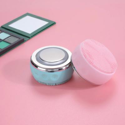 China DEEP CLEANSING Facial Cleansing Brush 2 in 1 Therapy with LED Rotating Cleansing Brush Mini Vibration Cleansing Brush Exfoliating for sale