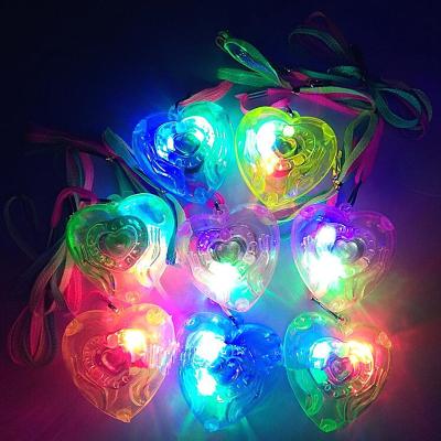 China Activity Decoration LED Luminous Necklace With Heart Magnetic Light Charm Pendant Necklace Birthday Gift for sale