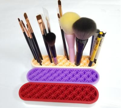 China Multifunctional Hot Selling Portable Cosmetic Brush Holder Makeup Stand Case Silicone Accessories Organizer for sale