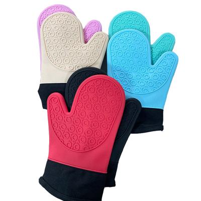 China Printed Cotton Liner Thickened Oven Gloves Silicone Anti-scald Non-slip Two-finger Oven Mitten Kitchen Tools for sale