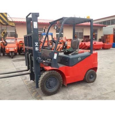 China New Style Hotels 1.5T Diesel Forklift Freight Handling Lift Diesel Automatic Forklift Stacker for sale