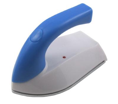 China 6.2*17*6.3cm Travel Iron Portable Mini Iron for sale