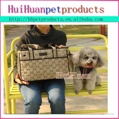 China Viable Luxury Style Pet Carriers Outdoor Dog Bag for sale