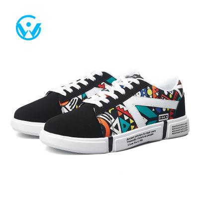 China Fashion\Comfortable Fashion\Durable\Breathable\Lighted Customized High Quality Different Size School Canvas Shoe for sale