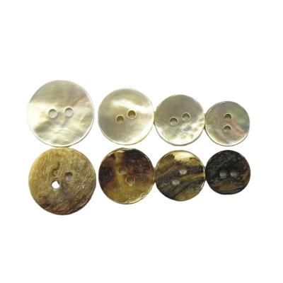 China Wholesale Japanese Dry Cleaning Factory Agoya 2 Holes Shell Buttons Quality Assurance Natural Handmade Agoya Shell Button for sale