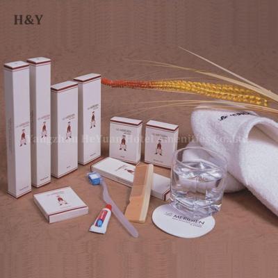 China Portable Top Popular Convenient Hotel Amenities Travel Kit for sale