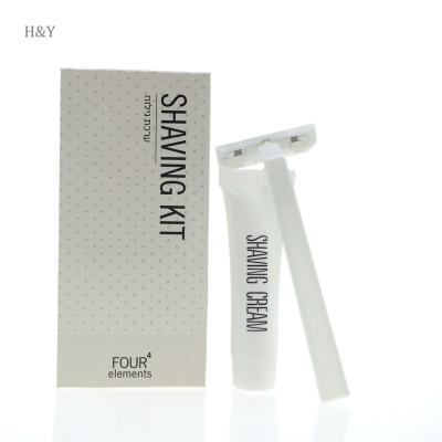 China Exquisite Disposable Hotel Guest Room Amenities Cheap Disposable Hotel Shaving Kit for sale