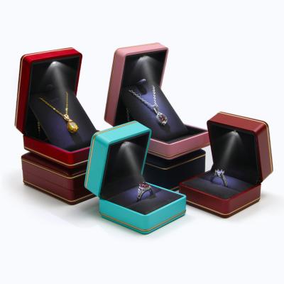 China For Necklace/Gift Necklace Engagement Ring Wedding Gift Box Luxury Jewelry Box Wholesale Pendant LED Packaging Boxes for sale