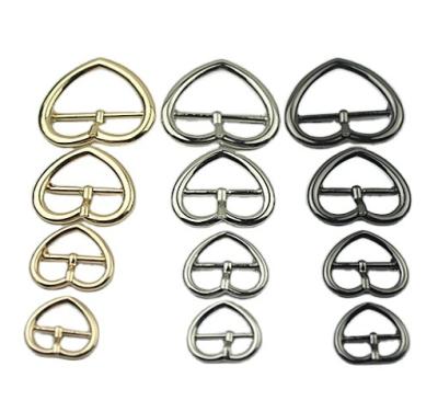 China Handbag Accessories Fashion New Design Gold Color Alloy Pin Buckle Heart Shape Belt Buckles For Women for sale