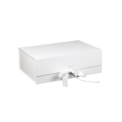 China Recyclable Luxury Empty Custom Women Clothing/Shopping/Shoes/Cosmetic Set Foldable Magnetic Paper Rigid Cardboard Gift Boxes With Ribbons for sale