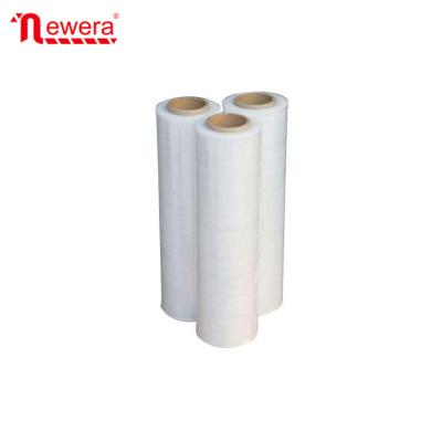 China Water soluble 100% virgin lldpe LLDPE material and film use hand roll stretch film packaging material for sale