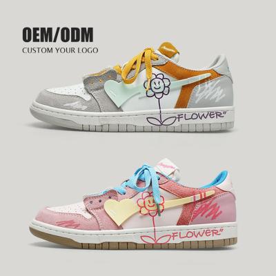 China Fashion Trend Original OEM Tennis Shoes Designers White Custom Mens Fashion Sneakers For Mens Womens for sale