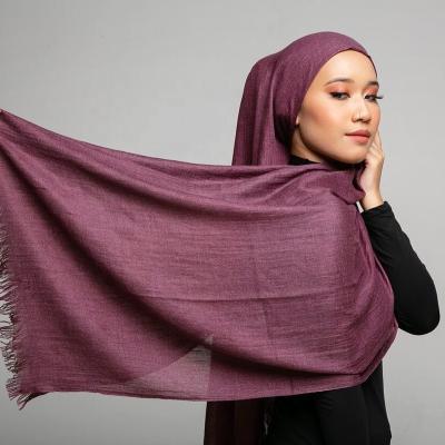 China Wholesale Simple Cotton Wide Large Size Women Shawls Soft Cotton Scarf Hijab for sale