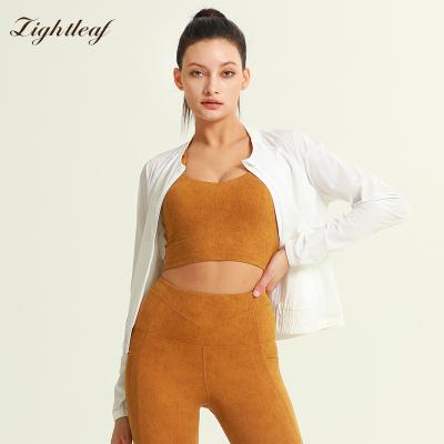 China Lightleaf Breathable Wholesale Workout Multi Colors Sport To Wear Comfortable Design Yoga Top Zip-up Jacket With Pocket Women Workout Jackets for sale