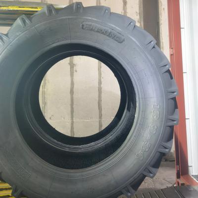 China Thailand High Quality Natural Rubber China Manufacture AGRICULTURAL TIRE Tractor Tire R1 18.4-30 AGRICULTURAL TIRE Te koop